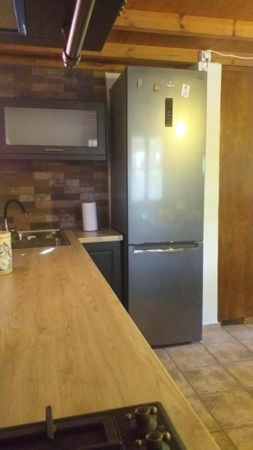 Zephyr Guest House 莱福卡斯特龙 外观 照片